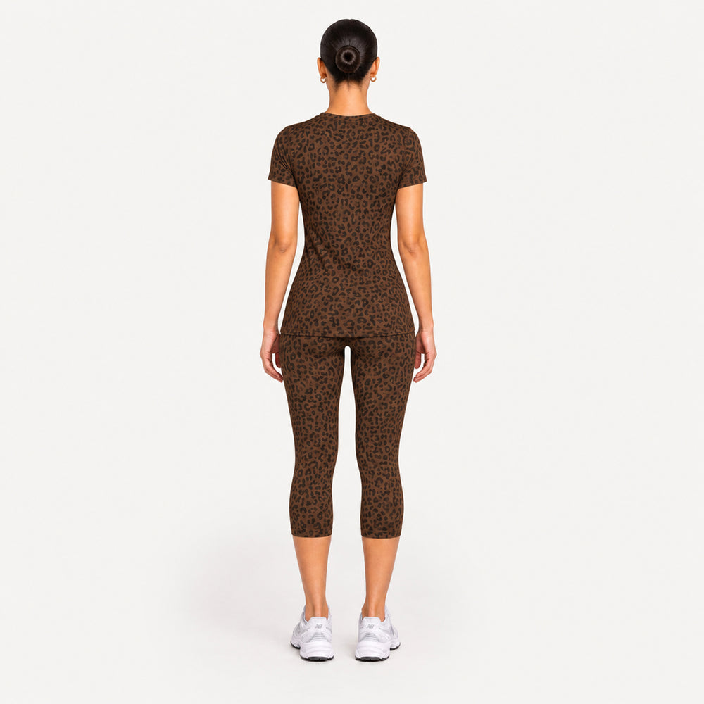 LEO Capri Leggings Velvara